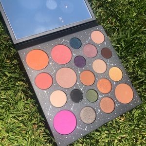 Smashbox Eyeshadow and Contour palette